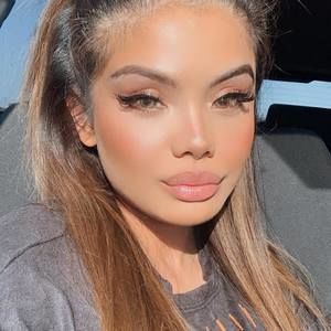 Meet your Posher, Charisse mae